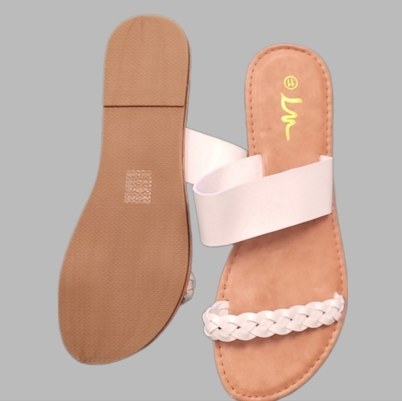 LM Women's braided slide sandal. Open toe with 2 straps. White, size 11, NEW - Picture 2 of 3